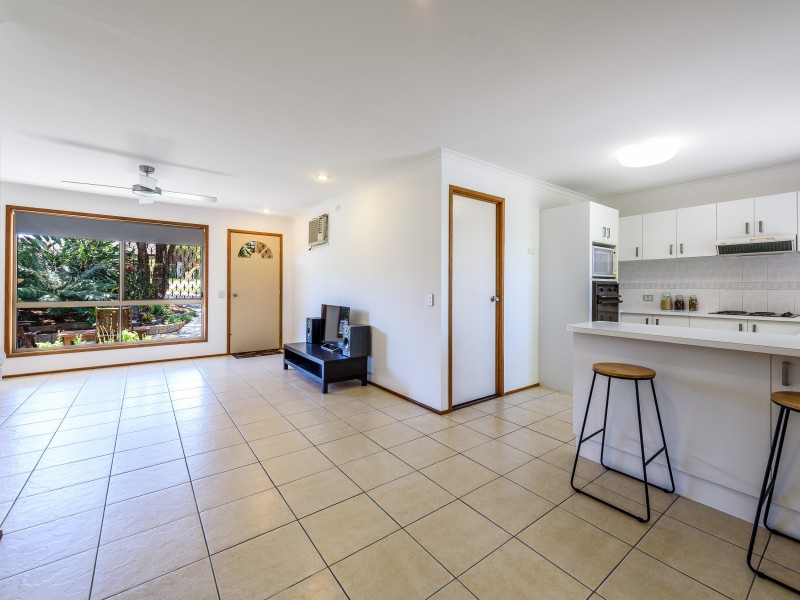 1/15 Robin Joy Close, Labrador QLD 4215