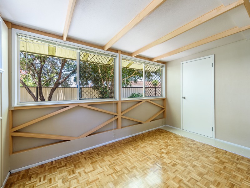 1/15 Robin Joy Close, Labrador QLD 4215