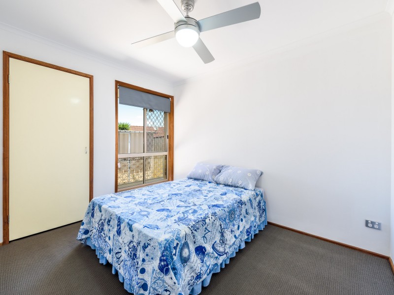 1/15 Robin Joy Close, Labrador QLD 4215