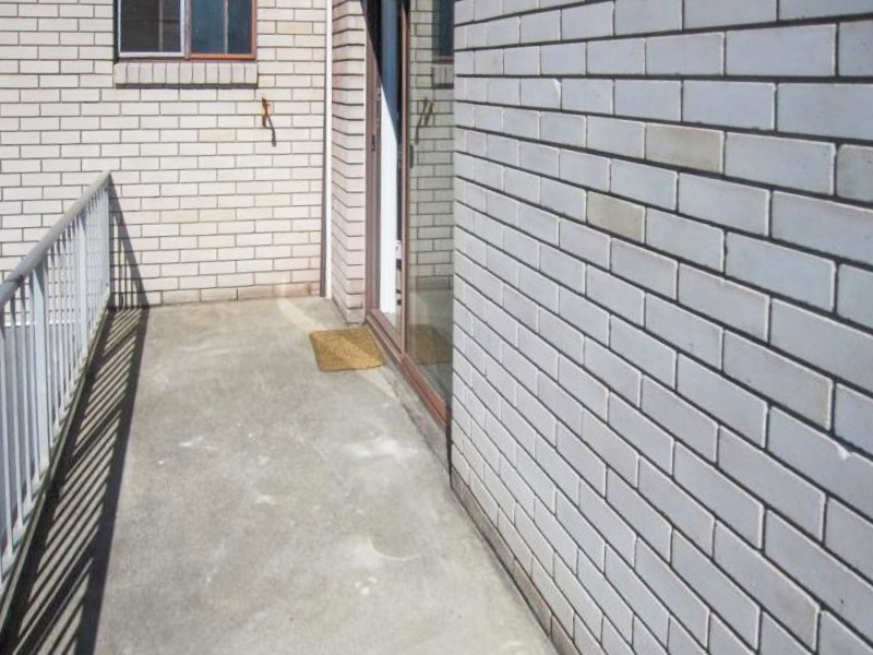 8/29 Ahern Street, Labrador QLD 4215