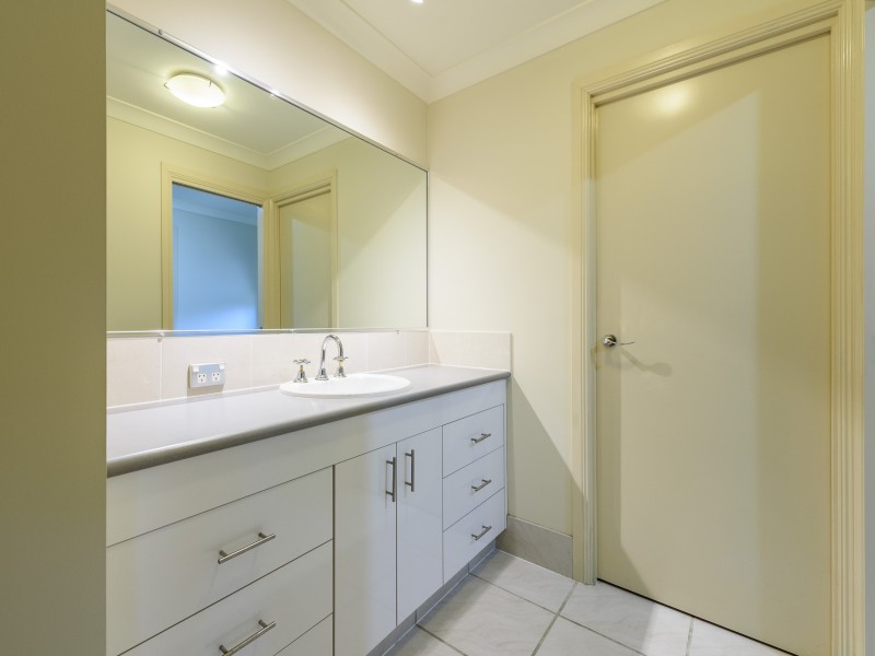 1 Yendys Lane, Coomera Waters QLD 4209