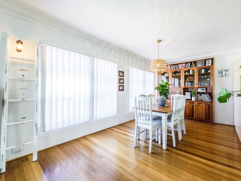 45 Central Street, Labrador QLD 4215