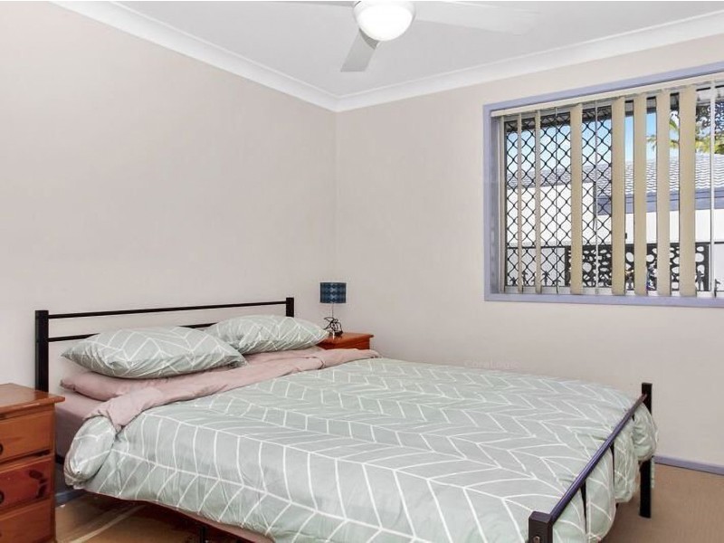 1/5 Perry Place, Biggera Waters QLD 4216