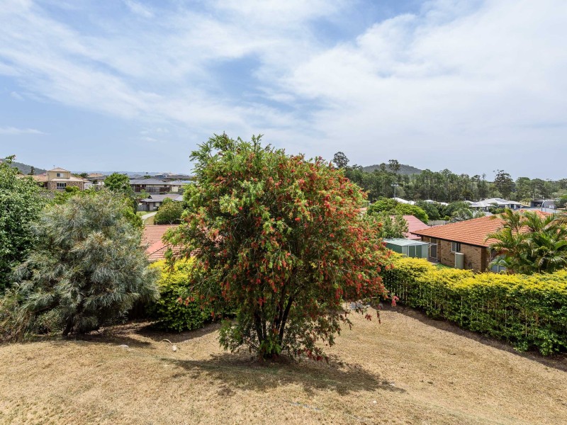 5 Maui Crescent, Oxenford QLD 4210