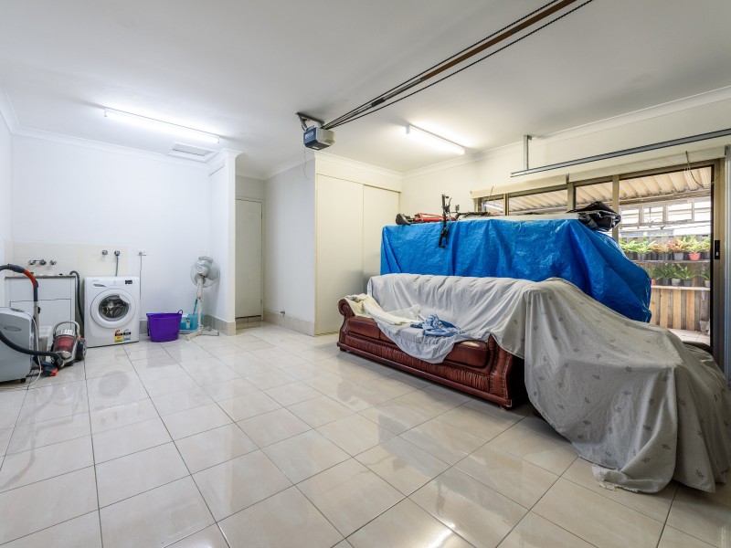 2/21 Hellman Street, Molendinar QLD 4214