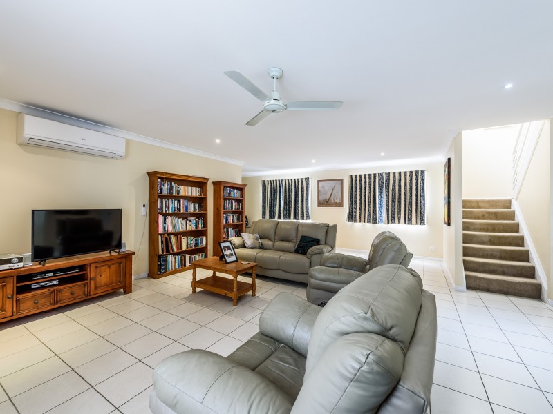 15 Tallara Street, Coombabah QLD 4216