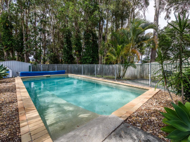 15 Tallara Street, Coombabah QLD 4216