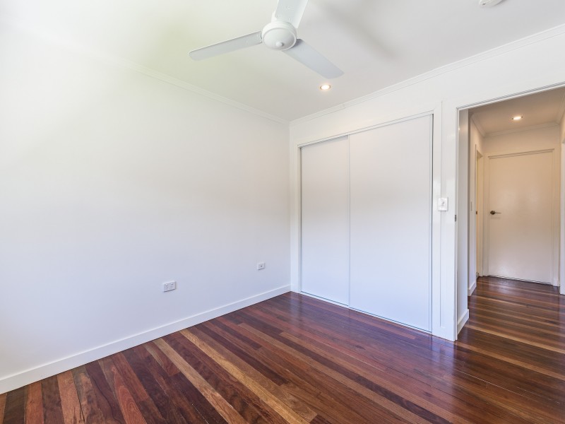 1 Clifton Street, Biggera Waters QLD 4216