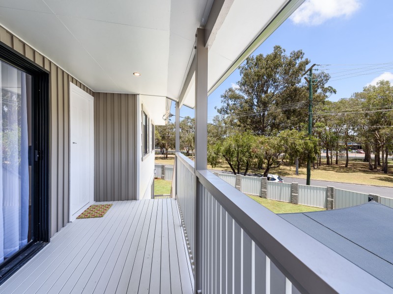 1 Clifton Street, Biggera Waters QLD 4216