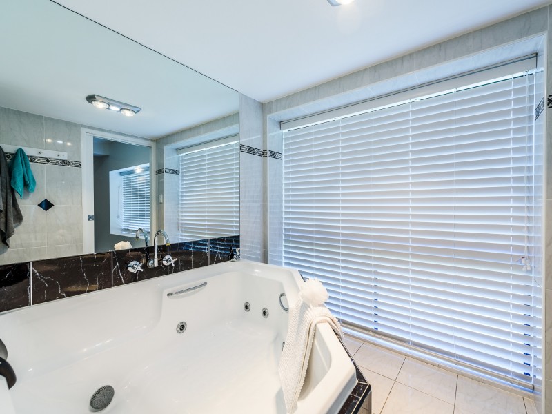 1 Clifton Street, Biggera Waters QLD 4216