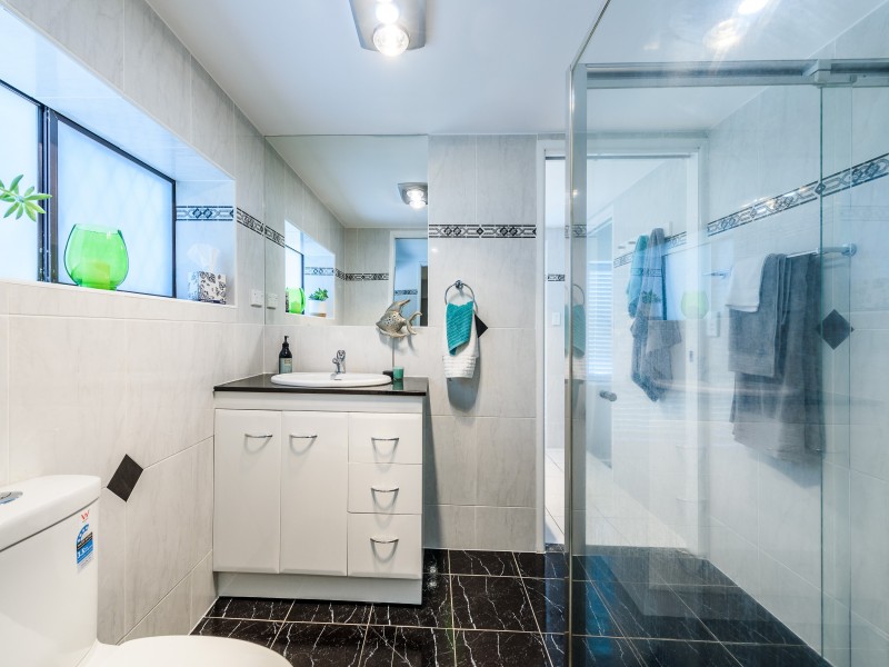 1 Clifton Street, Biggera Waters QLD 4216