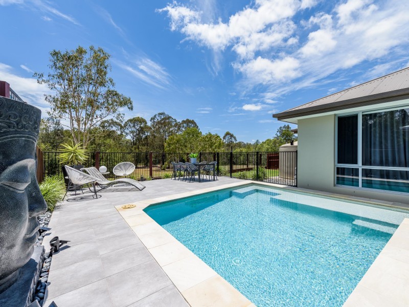 14 Lillypilly Court, Helensvale QLD 4212