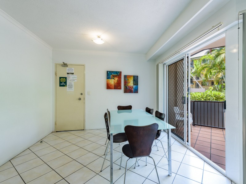 17A/220 Marine Parade, Labrador QLD 4215