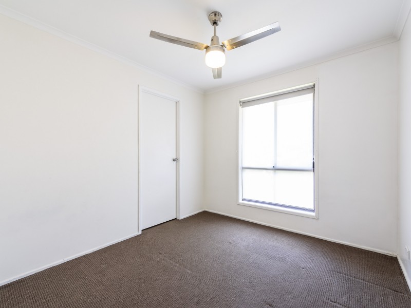 1/5 Robin Joy Close, Labrador QLD 4215