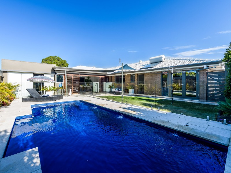 1 Primrose Court, Hollywell QLD 4216