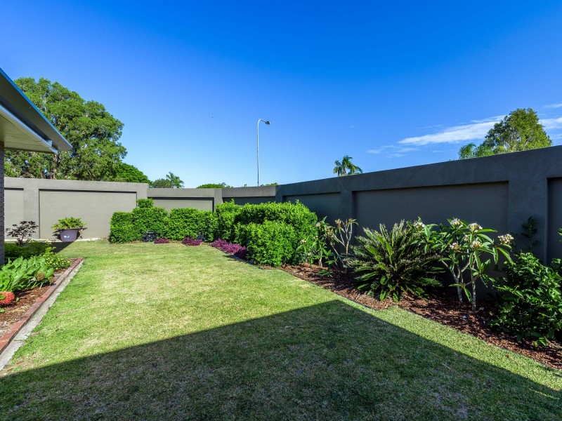 1 Primrose Court, Hollywell QLD 4216