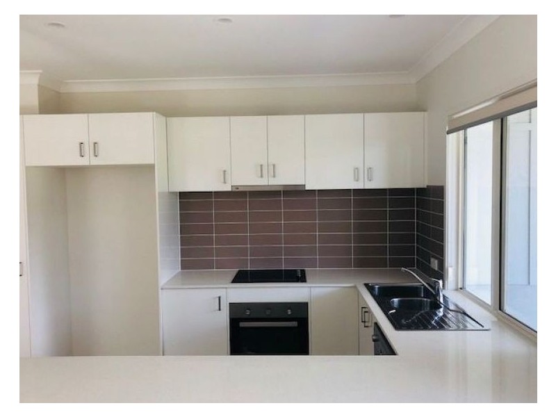 8/23 Oakwood Street, Pimpama QLD 4209