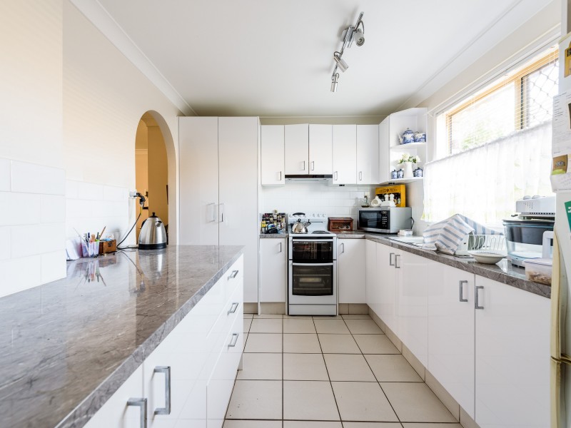 1/7 Stephanie Court, Labrador QLD 4215
