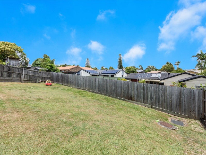 13 Ashburton Close, Arundel QLD 4214