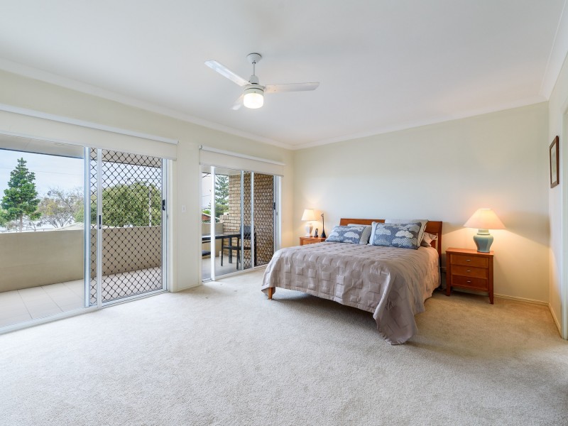 66 The Esplanade, Paradise Point QLD 4216