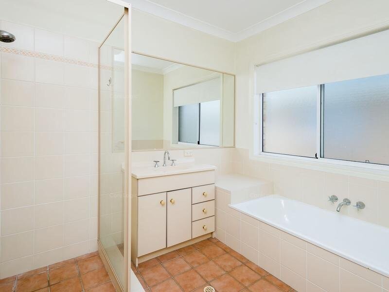 66 The Esplanade, Paradise Point QLD 4216