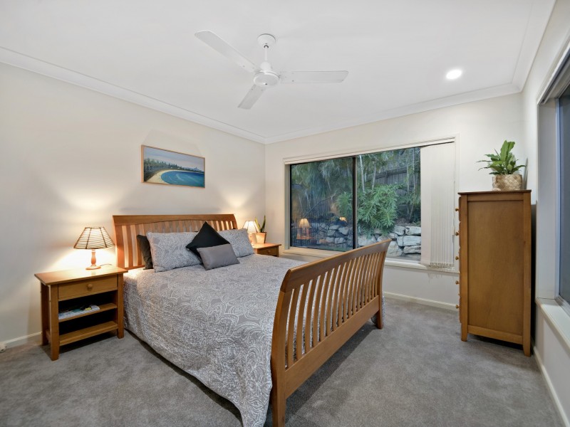 8 Paperbark Court, Parkwood QLD 4214