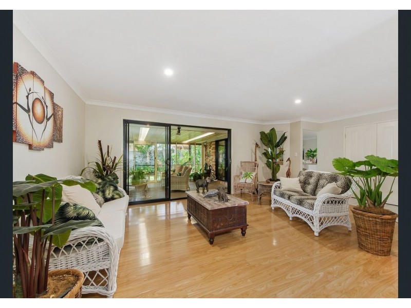 36 Brittany Drive, Oxenford QLD 4210