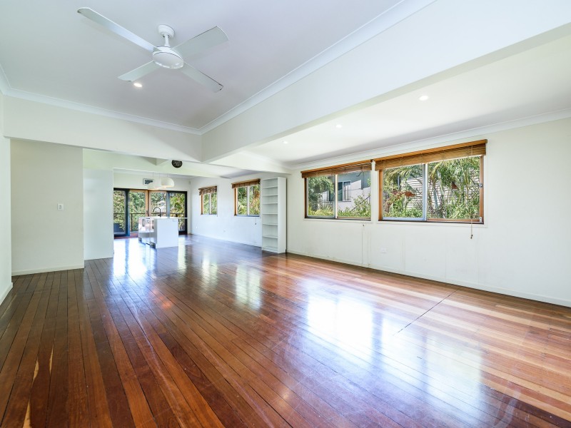 27D Muir Street, Labrador QLD 4215