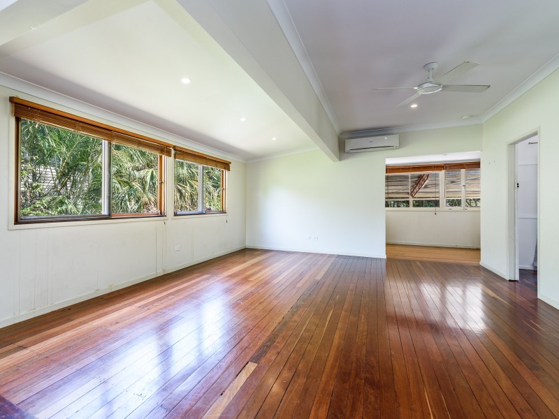 27D Muir Street, Labrador QLD 4215