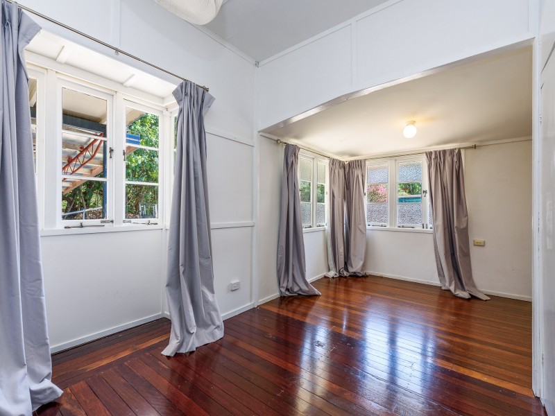 27D Muir Street, Labrador QLD 4215