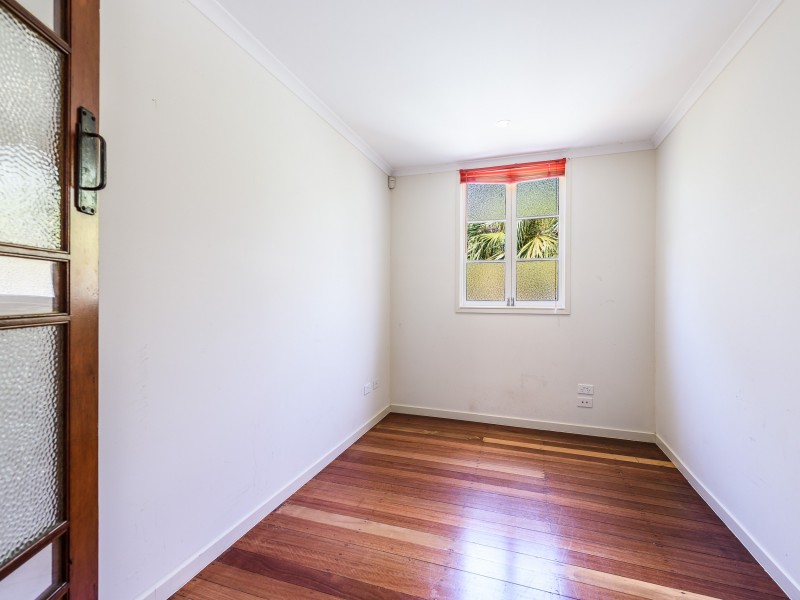 27D Muir Street, Labrador QLD 4215