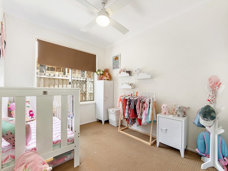 9 Langer Place, Arundel QLD 4214