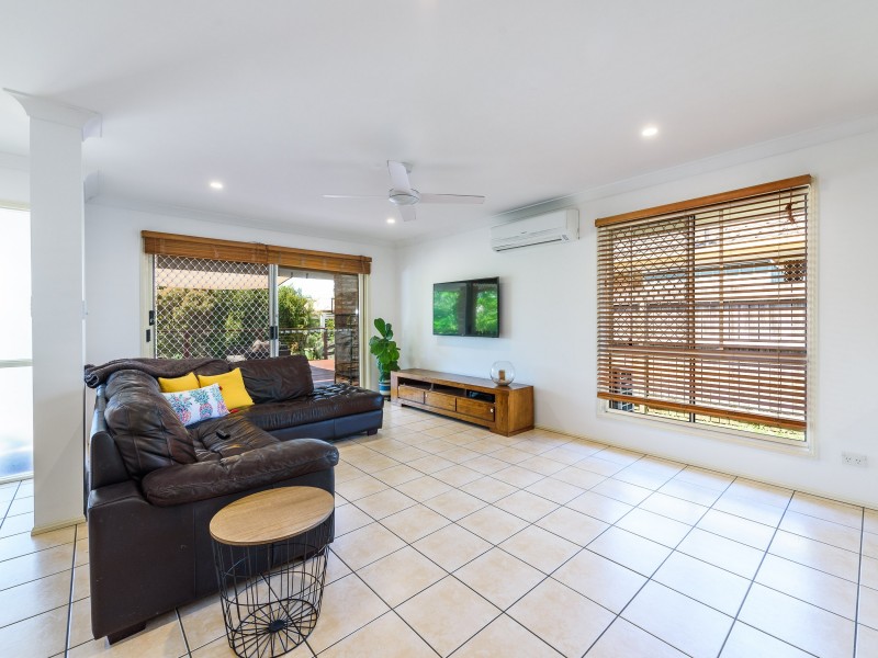 1/18 Jacqueline Avenue, Labrador QLD 4215