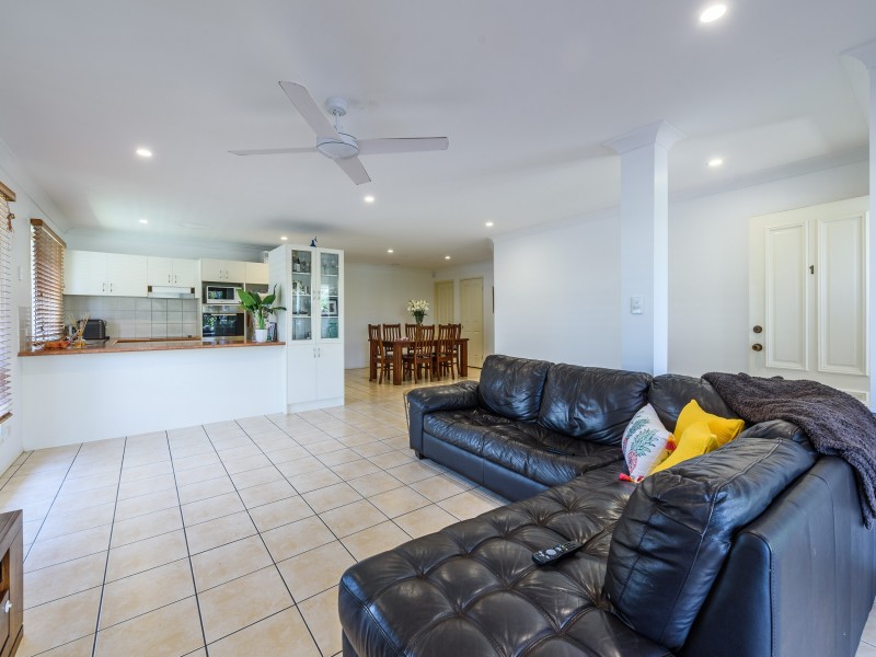1/18 Jacqueline Avenue, Labrador QLD 4215
