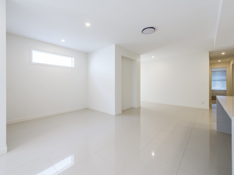 1063B Lakeview Terrace, Benowa QLD 4217