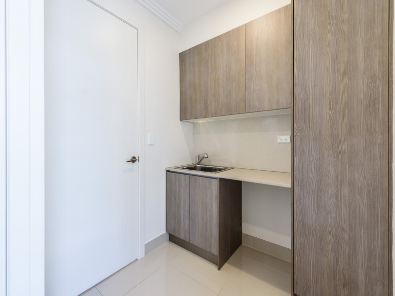 1063B Lakeview Terrace, Benowa QLD 4217