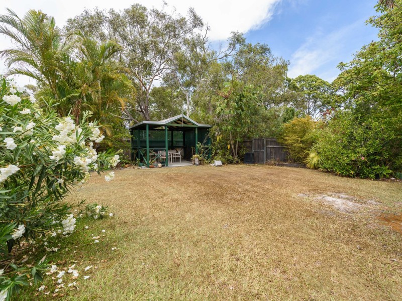 2/3 Telopea Street, Labrador QLD 4215