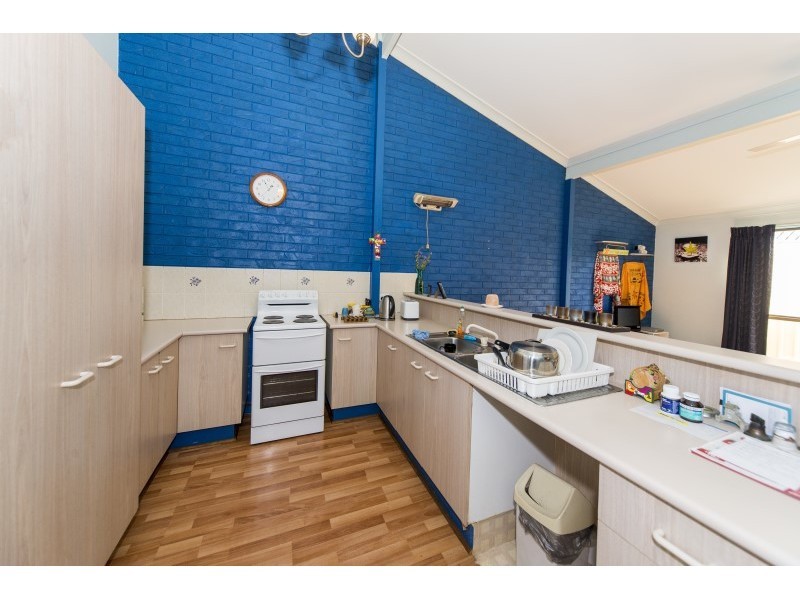 27/71 Olsen Avenue, Labrador QLD 4215