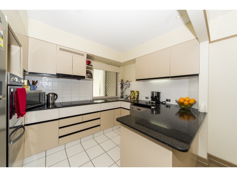 23/76 Chichester Drive, Arundel QLD 4214