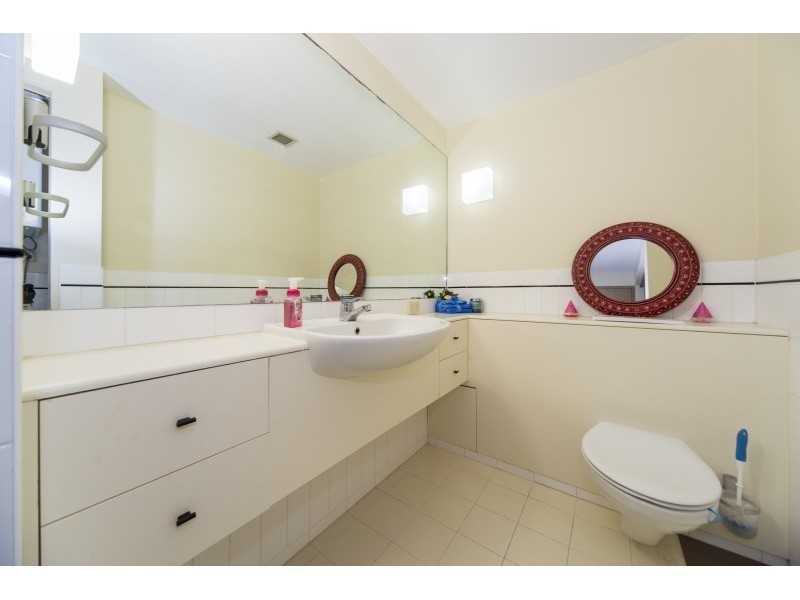 23/76 Chichester Drive, Arundel QLD 4214