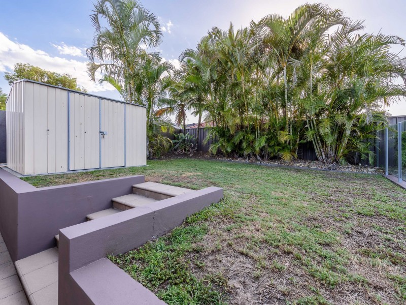 22 Pearson Close, Arundel QLD 4214