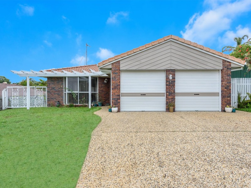 6 Range Court, Arundel QLD 4214