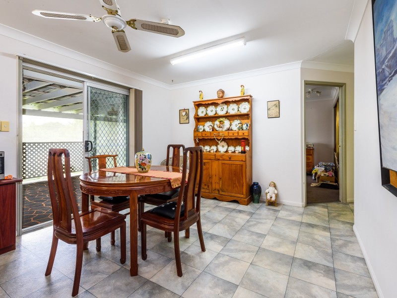 6 Range Court, Arundel QLD 4214
