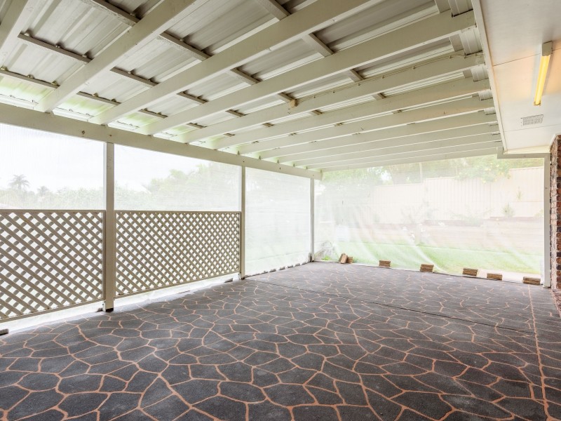 6 Range Court, Arundel QLD 4214