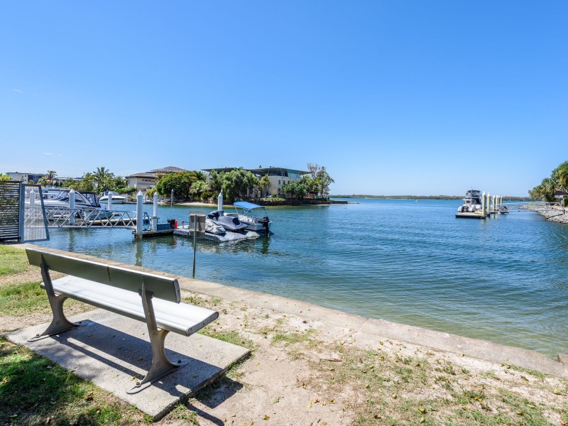 5/24 Madang Crescent, Runaway Bay QLD 4216