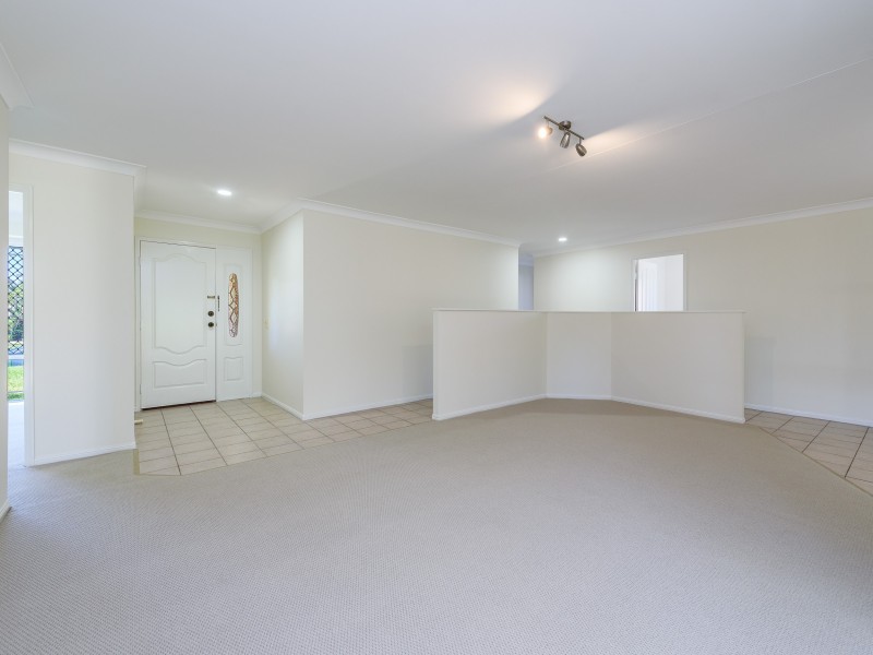 10 Sutton Court, Parkwood QLD 4214