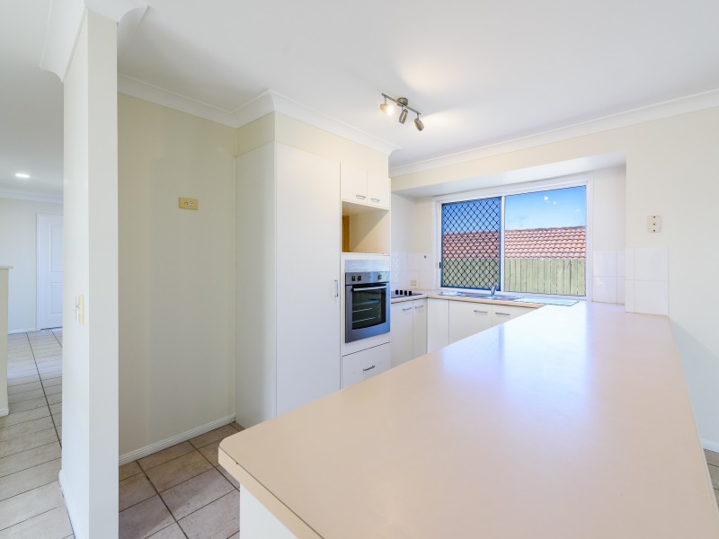 10 Sutton Court, Parkwood QLD 4214