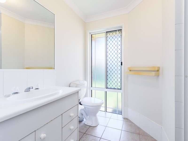 10 Sutton Court, Parkwood QLD 4214