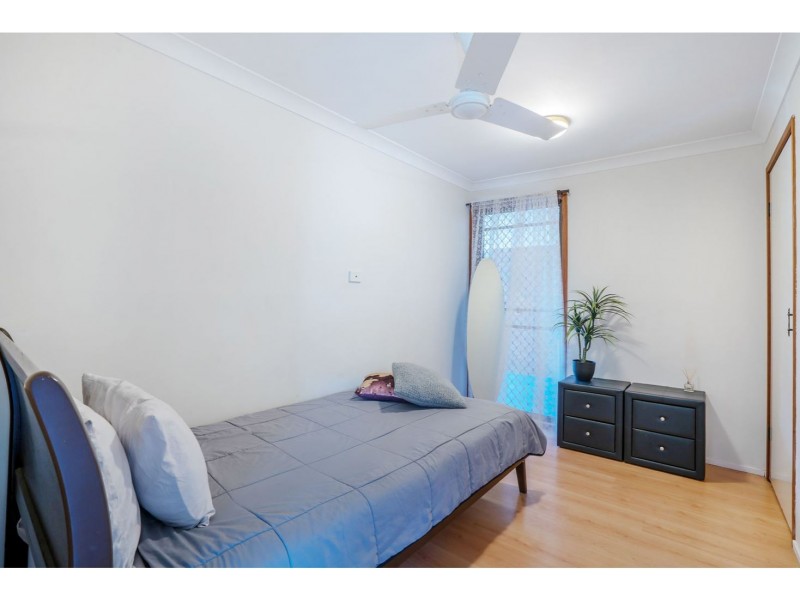 1/52 Usher Avenue, Labrador QLD 4215