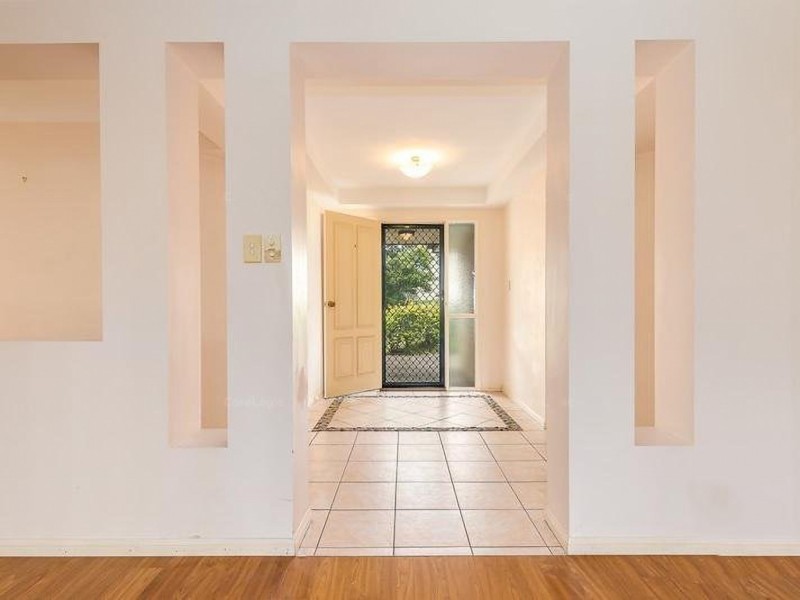 21 Gumleaf Drive, Molendinar QLD 4214